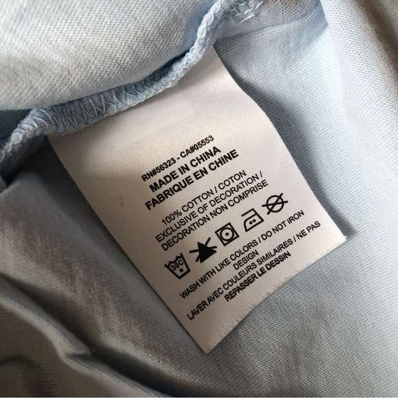 Nike Sportswear Women's Essential Icon Futura Crop T Shirt in Light Blue Size S - Picture 8 of 8